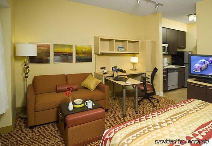 Towneplace Suites By Marriott Гилфорд Номер фото
