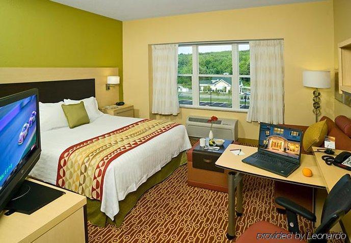 Towneplace Suites By Marriott Гилфорд Номер фото